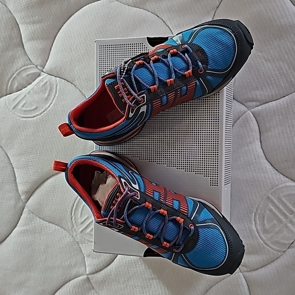 NWT Helly Hansen Tech Performance Athletic W Trackside 3 HT Sneakers Shoes Sz 7